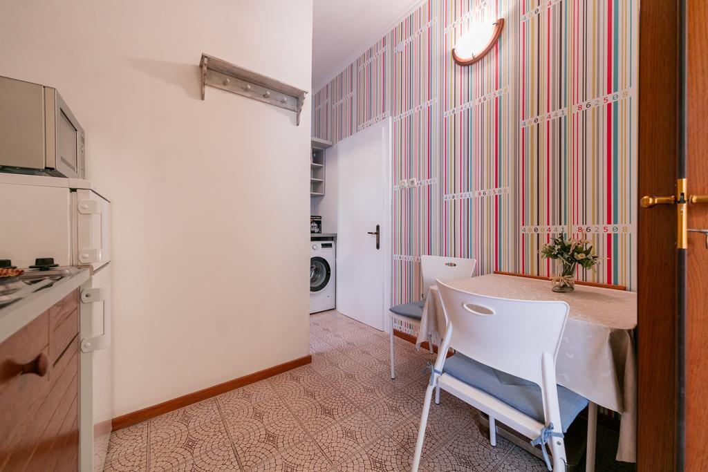 Apartments Kastelani Komiza Bagian luar foto