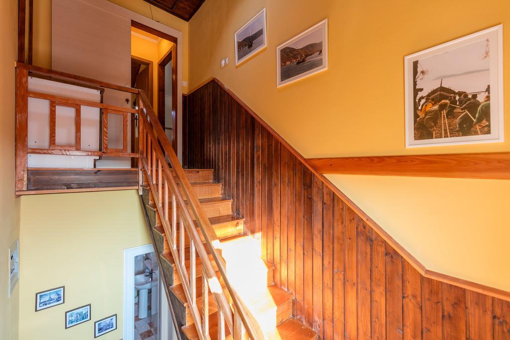 Apartments Kastelani Komiza Bagian luar foto